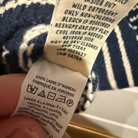 L.L. Bean rag wool birdseye sweater - Picture 4 of 7